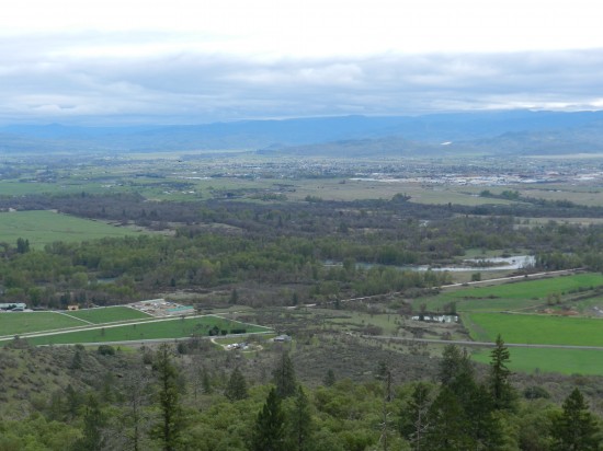 The view of the surrounding Rogue Valley